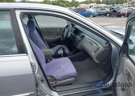 2002 Honda Accord 2.3 Lx z USA, uszkodzony, nr VIN 1HGCG55462A092196